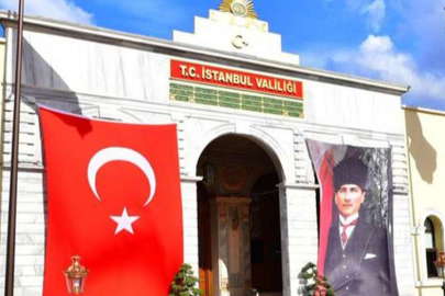 İstanbul Galata Kulesi'nin önünde dehşet anları! 
