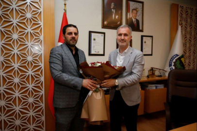 İnegölspor yönetimi Alper Taban'la buluştu