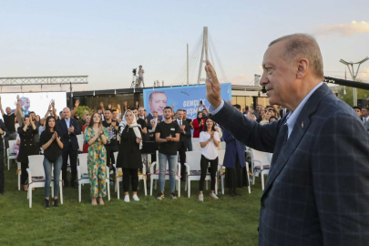 Erdoğan: Gençleri salt seçmen görmüyoruz... Seçim zamanında yapılacak