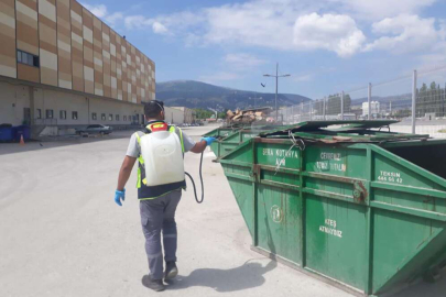Kütahya'da çöp konteynerlerine dezenfekte