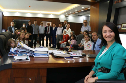 Bilecik Pazaryeri'nde Başkan Tekin'e eğitime destek teşekkürü