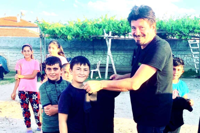 Ekin Akkaş öğrencileri sevindirdi