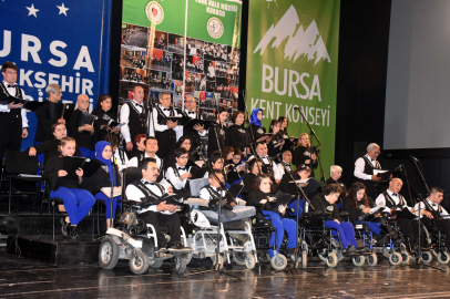 Engelli solistler gönüllerde taht kurdu