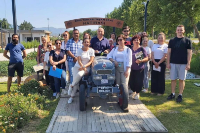 İzmir Efes Tarlası'nda tıbbi-aromatik üretimi eğitimi