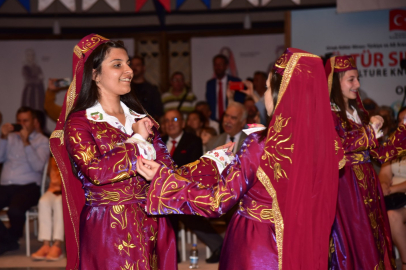 Manisa'dan Türk Dünyası ezgileri yükseldi