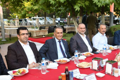 Çevik ve Taşçı onuruna veda yemeği