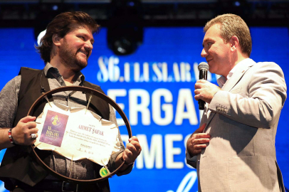 İzmir Bergama'da Ahmet Şafak rüzgarı