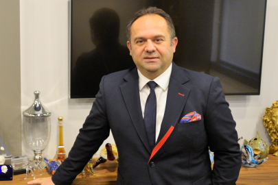 BUYSAD'da Dönmez güven tazeledi