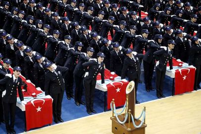 İstanbul'da 499 kadın polis memurunun mezuniyet sevinci