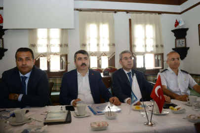 Bursa Yıldırım protokolü muhtarları dinledi