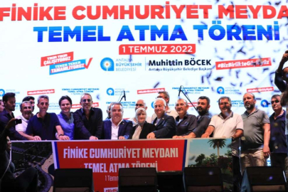 Finike Cumhuriyet Meydanı’nın temeli atıldı