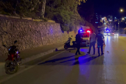 Adıyaman'da otomobil elektrikli motosiklete çarptı: 2 yaralı