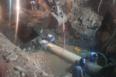 Muğla Fethiye’deki kanalizasyon hattındaki arızaya anında müdahale