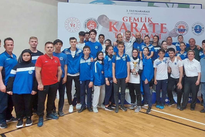 Kocaeli'de Kağıtspor’dan madalya yağmuru