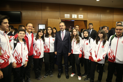 Bakanlıktan 698 milli sporcuya tam destek