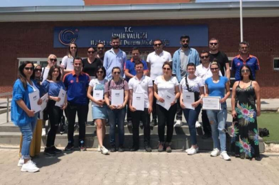 İzmir'de Narlıdere personel 'AFAD gönüllüsü' oldu