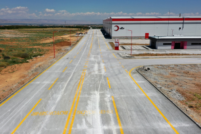 Malatya'da silindirle sıkıştırılmış beton yol uygulaması