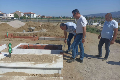 Manisa Turgutlu'da mezarlıklara bakım