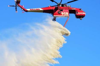 Amerika'da yangın söndürme helikopteri düştü!