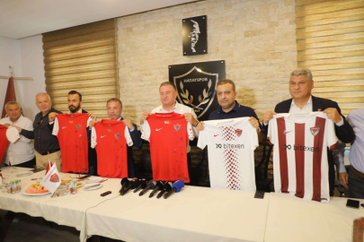 Cumhuriyet takımından cumhuriyete özel forma