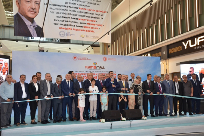Cumhurbaşkanı Erdoğan KumsMall AVM'yi açtı
