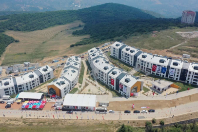 Kocaeli'de İzmit Çınar Evleri'nde teslimler başladı