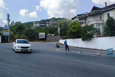 Kocaeli Gölcük’te ulaşım güvenliğine kavşak düzenlemesi