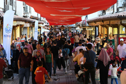 “Tarihi Bedesten Alışveriş Günleri” on binlerce misafiri ağırladı