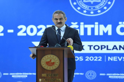 Bakan Özer Nevşehir'de okul müdürleriyle buluştu