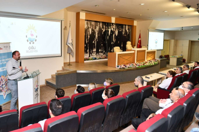 İzmir Çiğli 'katılımcı demokrasi' için eyleme geçti