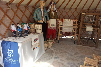 Kocaeli tanıtım çadırı Bitlis Ahlat’ta ilgi görüyor