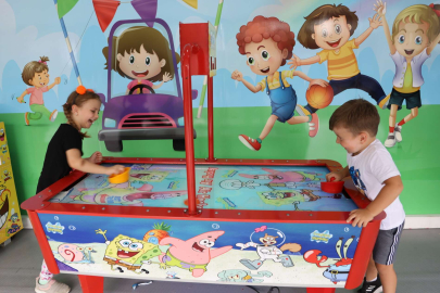 Bursa'da tır dolusu oyun Orhaneli'de