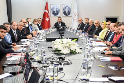 Bakan Özer, 81 il müdüründen bilgi aldı