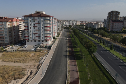 Nevşehir'de Vatan Caddesi'ne asfalt serimi