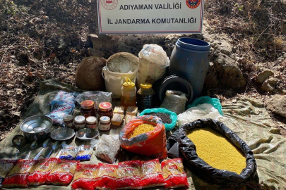 Adıyaman'da 2017 yılında terör örgütlerince kullanılan yaşam malzemesi toprağa gömülü ele geçirildi
