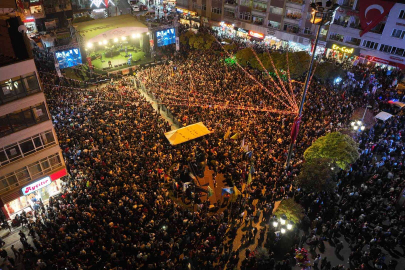 Ankara'da miting gibi konser! Haluk Levent Polatlıları coşturdu