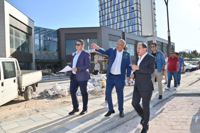 Manisa'nın simgesi olacak projenin AVM ayağına yakın mercek