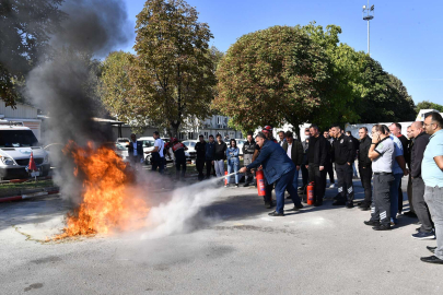 Bursa Osmangazi Belediyesi'nden personeline yangın tatbikatı
