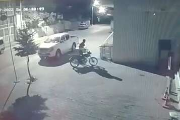 Adıyaman'da motosiklet hırsızlığı kameralara takıldı