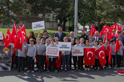 Kütahya da yayalar için saygı duruşunda