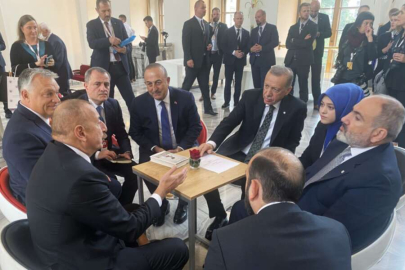 Erdoğan liderlerle Prag'da bir araya geldi