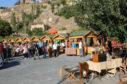 Antika Pazarı'na büyük ilgi