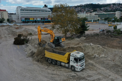 Kocaeli'de Milli İrade Meydanı'nda temel demir imalatı