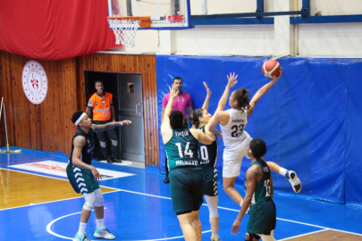 Hatay Büyükşehir'de kadınlar potada 2'de 2 yaptı