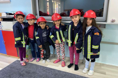 Manisa'da minik itfaiyeciler bilgilendirildi