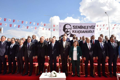 Büyükşehir’den Adana’ya hizmet yağmuru