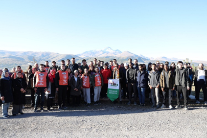 Memduh Büyükkılıç gençlerle buluştu