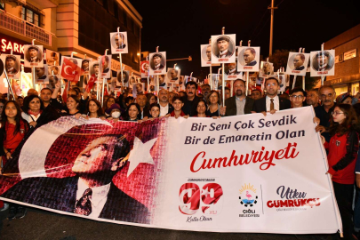 Cumhuriyetin 99'uncu yılı İzmir Çiğli’de coşkuyla kutlandı