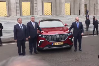 Bakan Varank, Meclis'e TOGG'la geldi