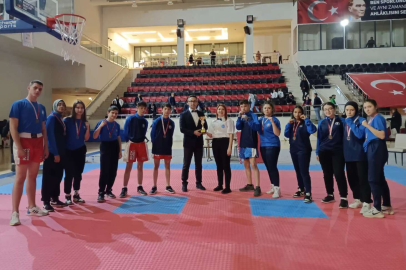 Kütahya Kick Boks'ta madalyalara el koydu